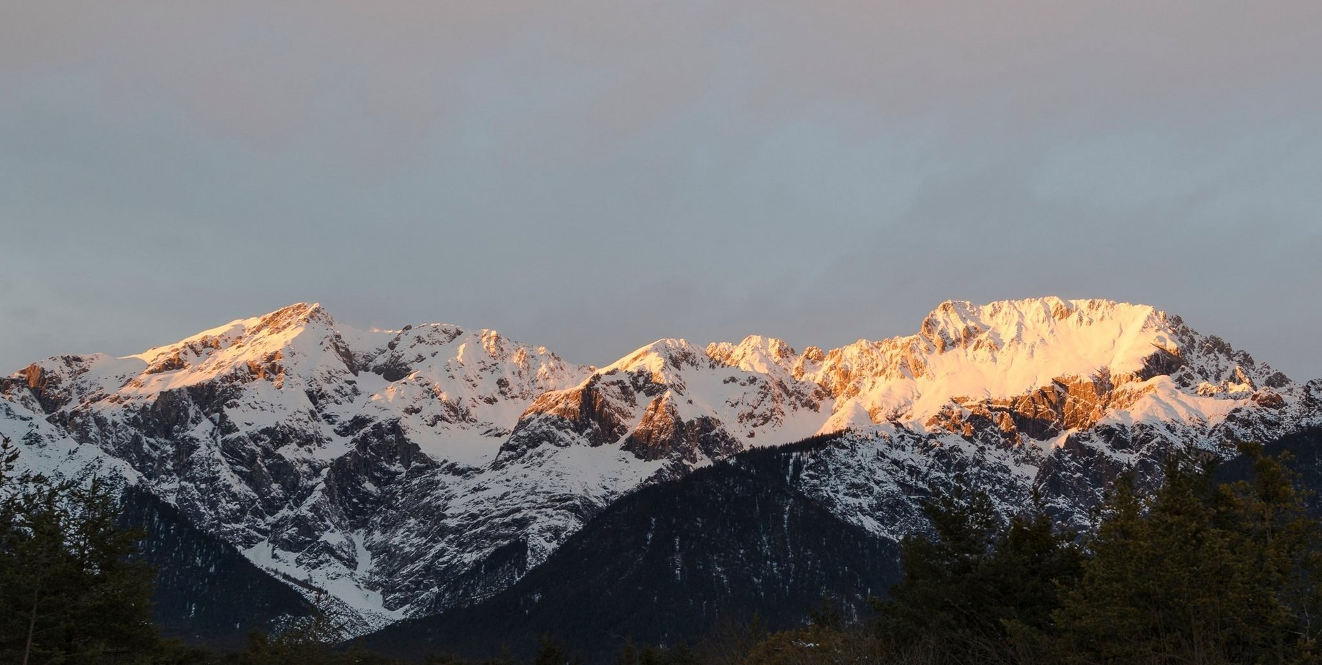 Mieminger Kette bei Sonnenuntergang – Blick vom Apart Elisabeth in Mieming