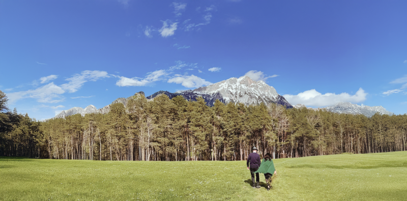 Sommerurlaub in Tirol - Naturerlebnis mit Wiesen, Bergen und Alpenpanorama