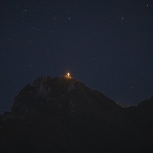 Bergfeuer in Tirol - Tradition und Erlebnis