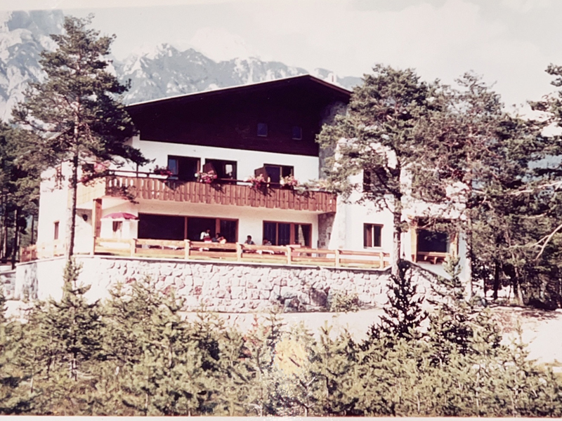 Apart Elisabeth Mieming historisch – Hausansicht früher, Pension Elisabeth seit 1971